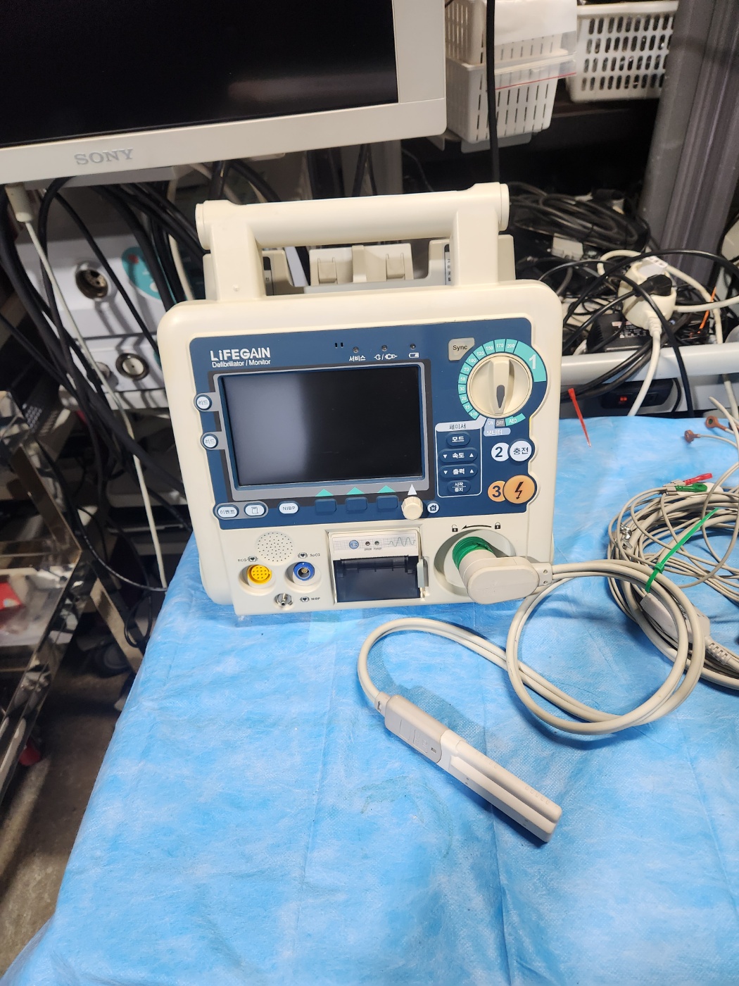 LiFEGAIN  CU-HD1 Defibrillator