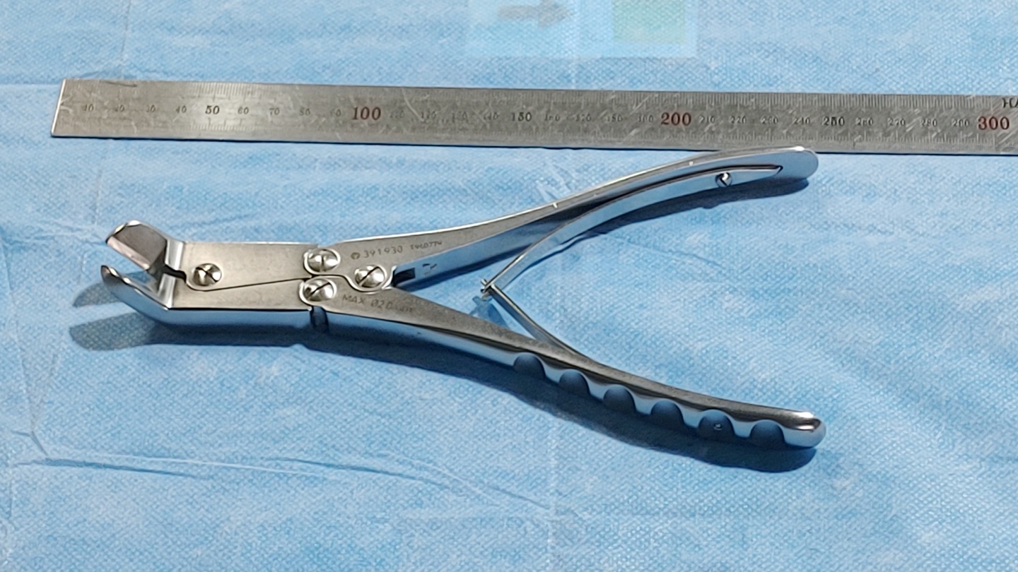 Synthes Surgical Wire Cutter