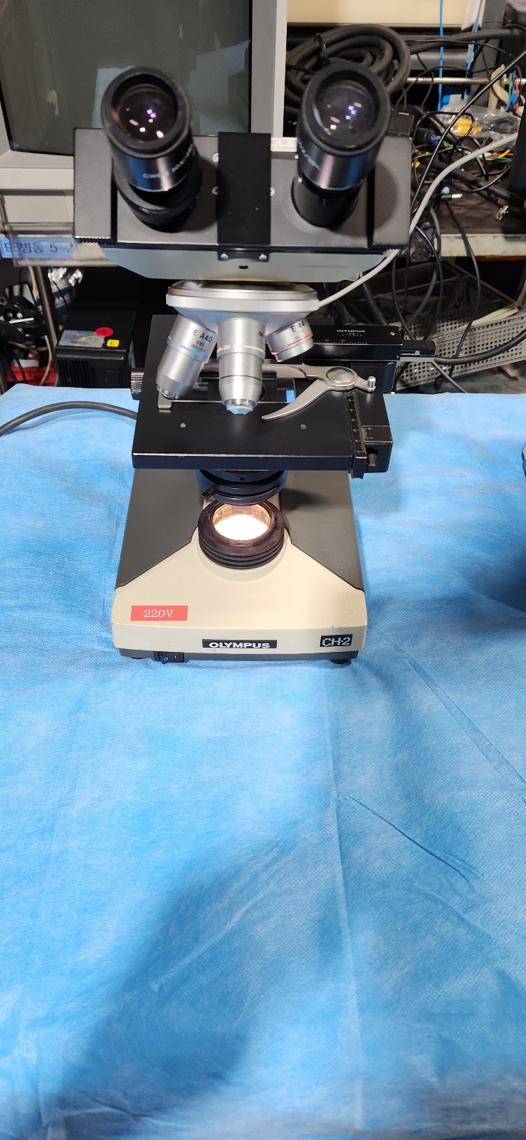 olympus CH-2 Microscope