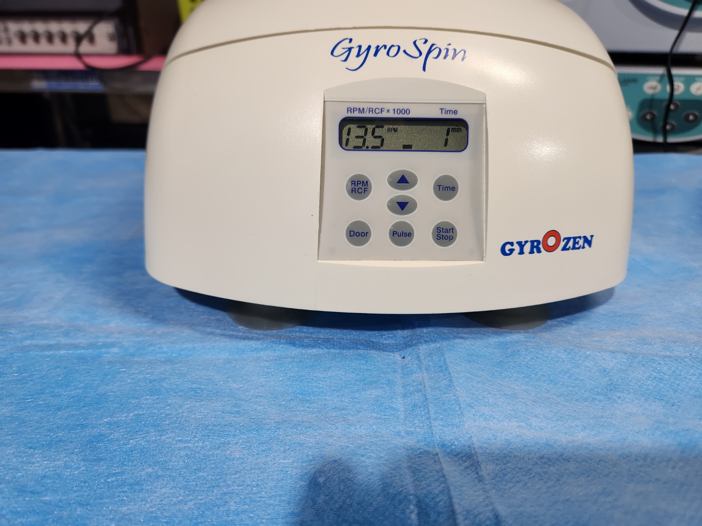 GYROZEN GyroSpin Centrifuge