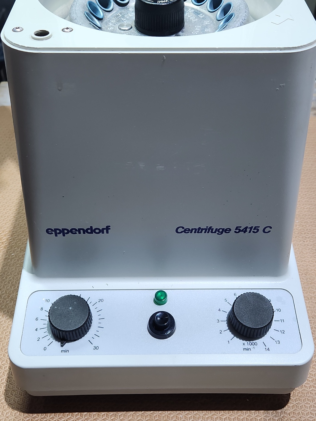 Eppendorf 5415 C Micro Centrifuge