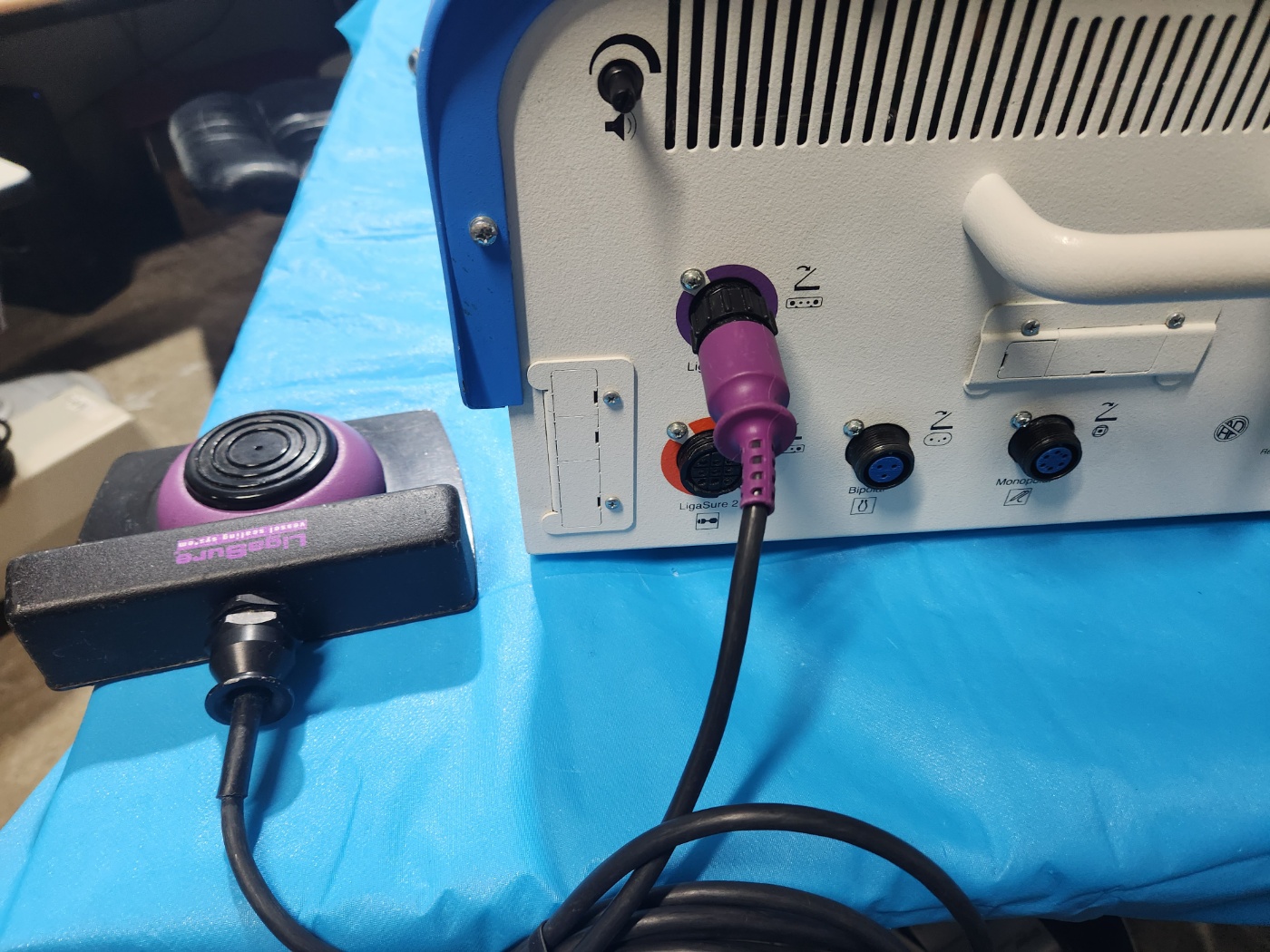 Valleylab ForceTriad Electrosurgical Unit