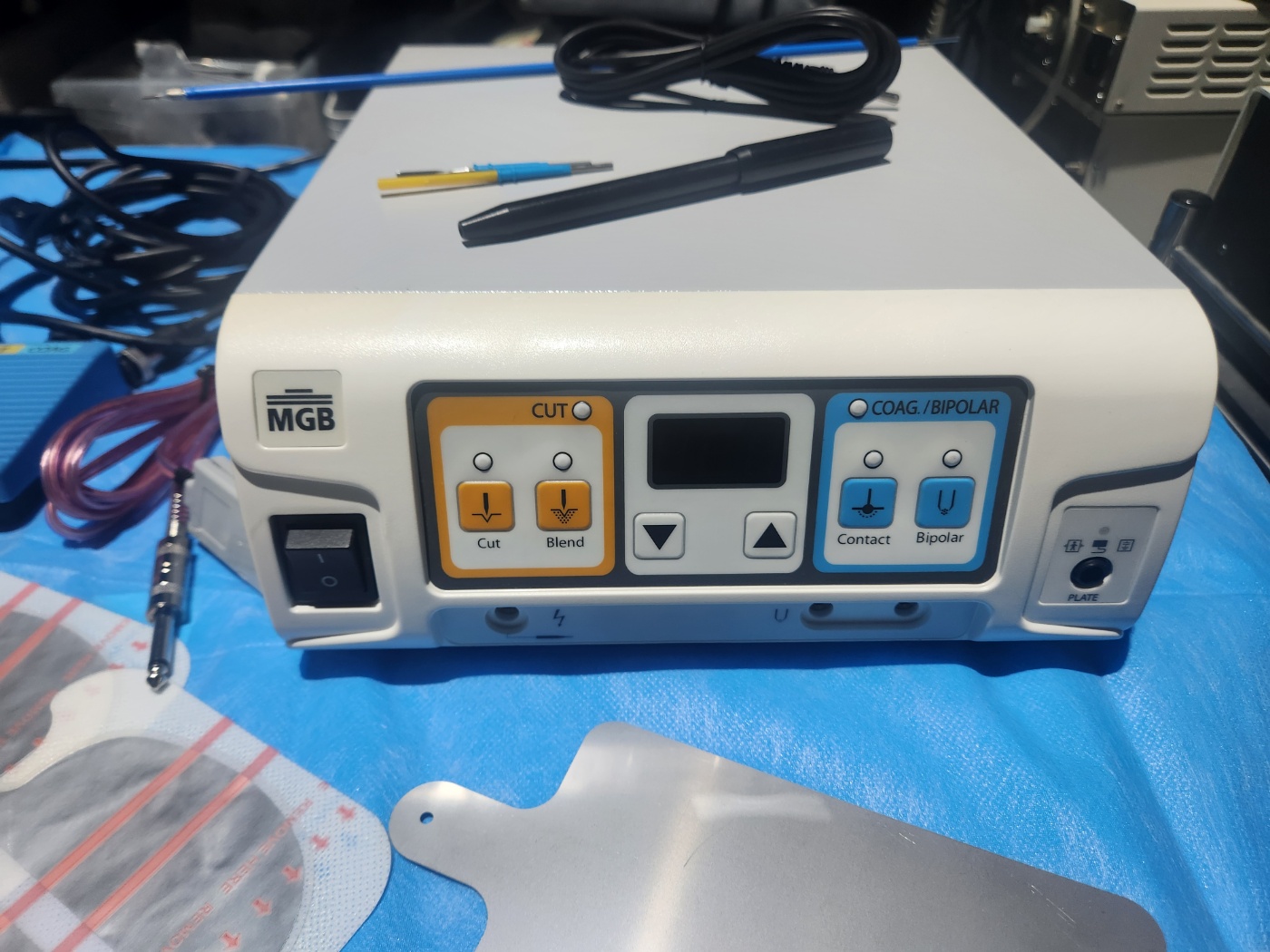 MGB ZEUS -80 Radiofrequency generator