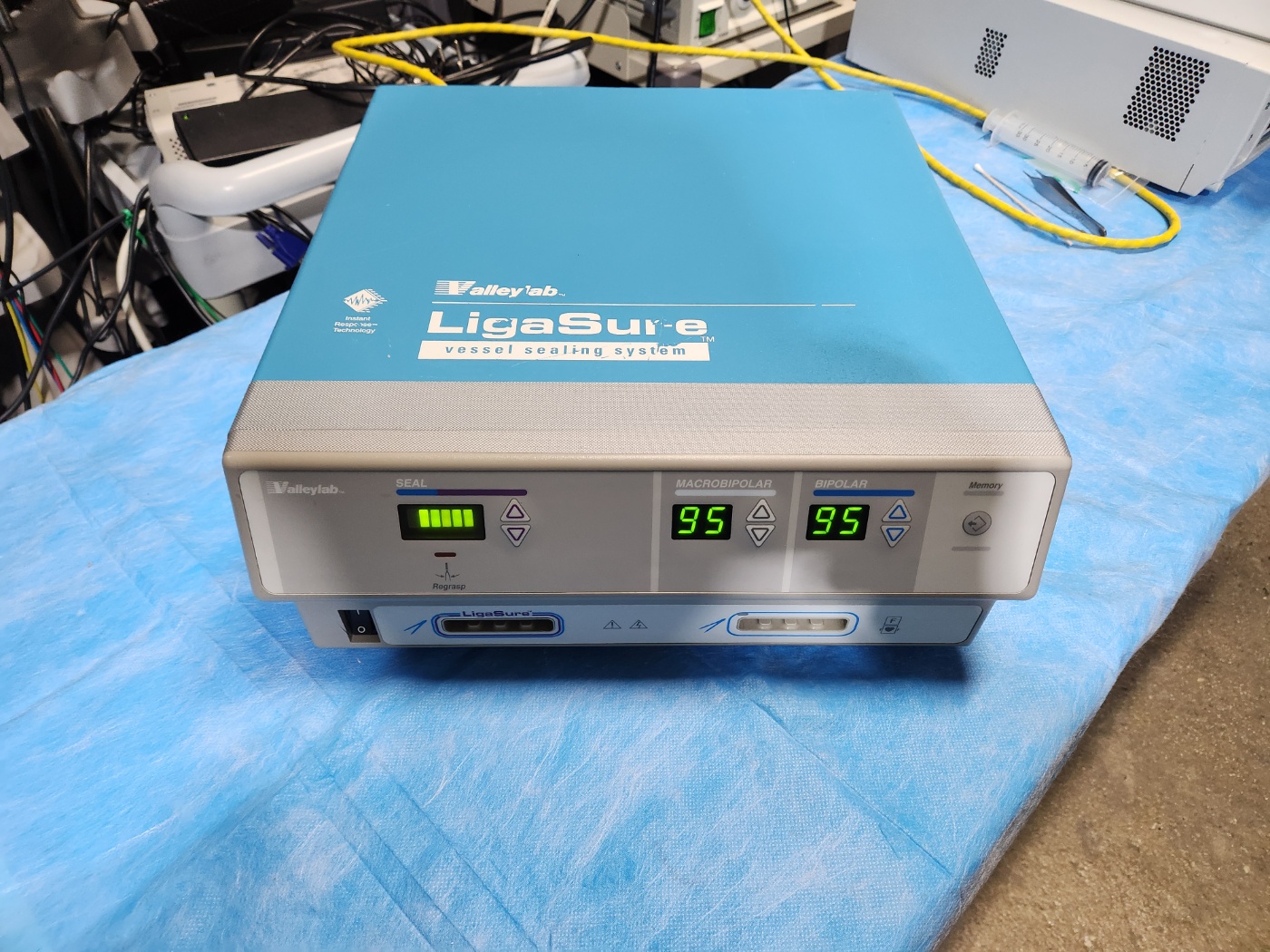 Valleylab LigaSure  8