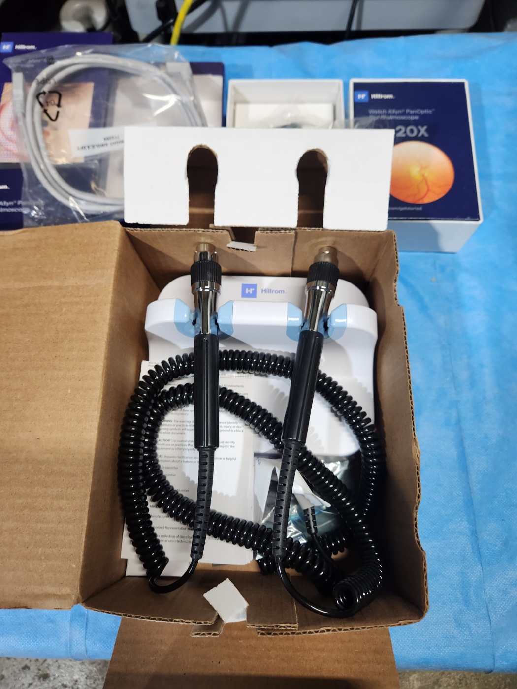 Welch Allyn GS 777  118-3 Pan Optic Ophthalmoscope 250-2 Otoscope