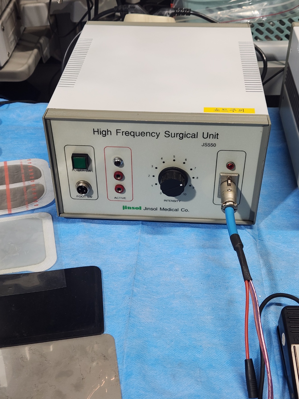 JS550 high frequency surgical unit