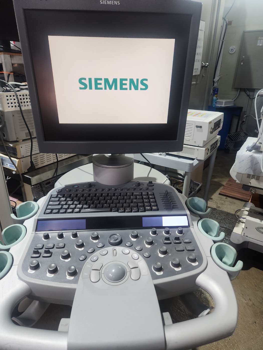 Siemens Acuson S2000   Ultrasound System