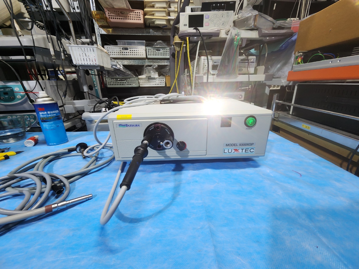 LUXTEC 9300XSP 300W Xenon Light Source