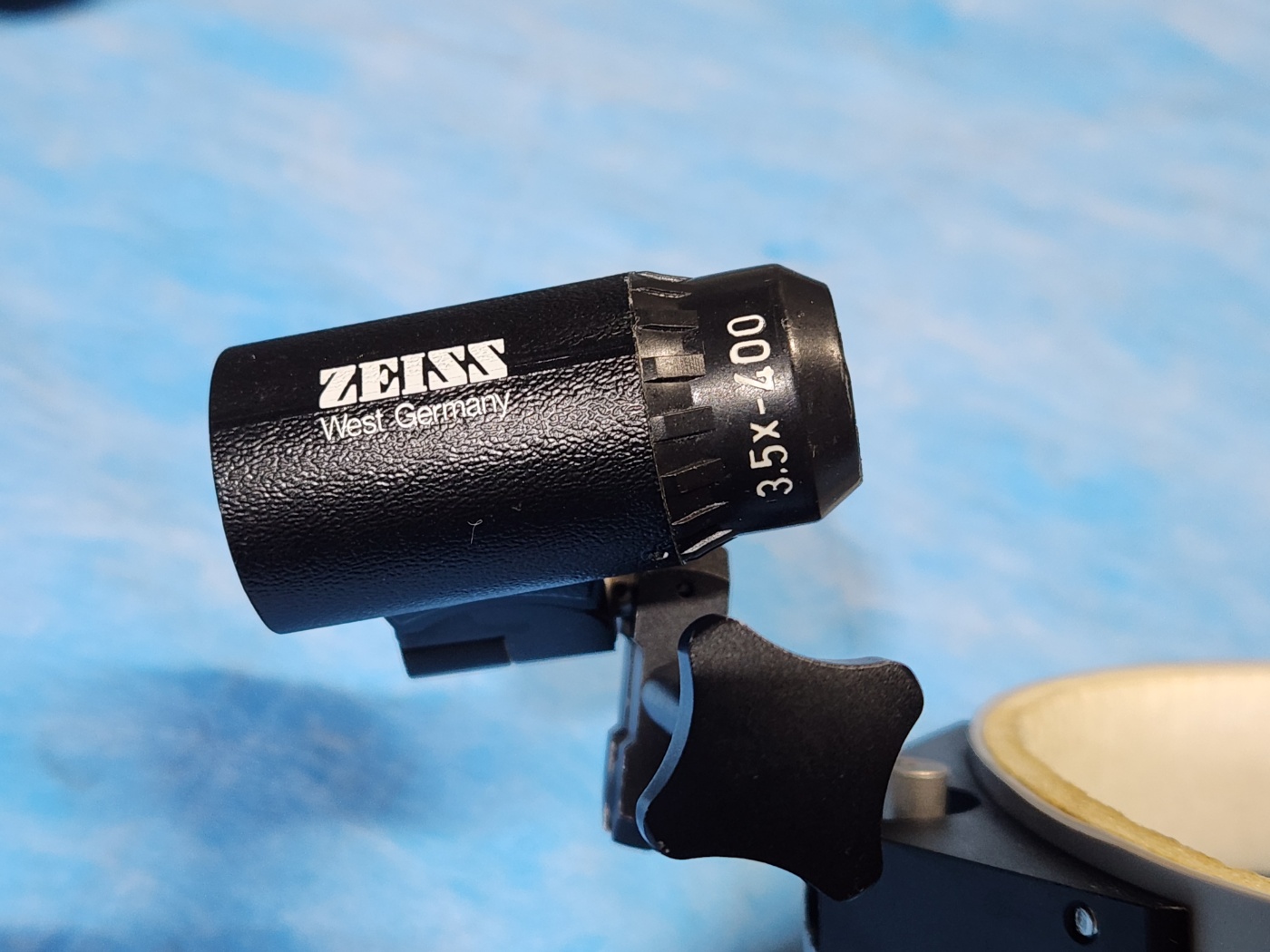 Carl Zeiss Surgigal  Lupe