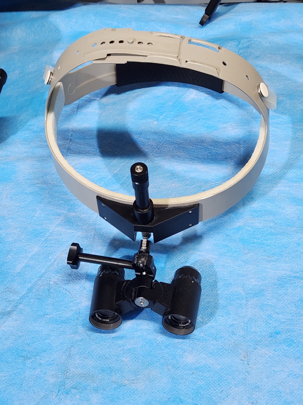 Carl Zeiss Surgigal  Lupe