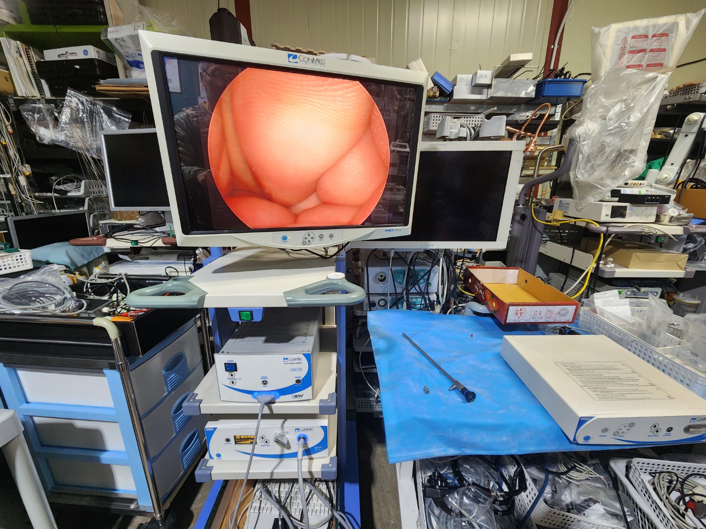 ConMed IM3300 EDTV Camera system