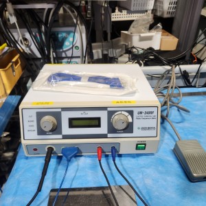 UM - 240 RF Electrosurgical unit